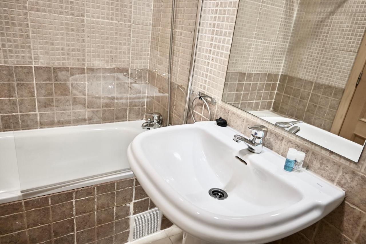 For You Rentals Centrico Apartamento Temporal En La Calle Infanta Inf1A Madri Exterior foto